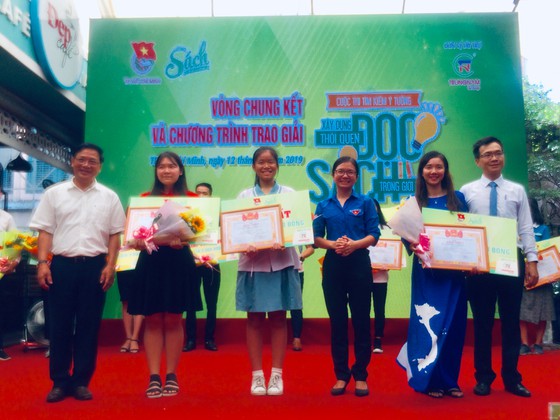 Ho Chi Minh city spreads reading habits among young people
