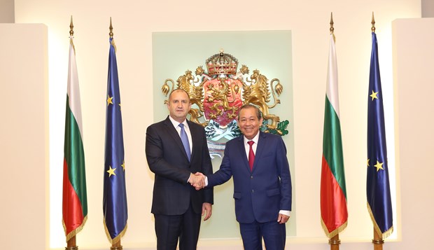 Deputy PM Truong Hoa Binh meets Bulgarian President
