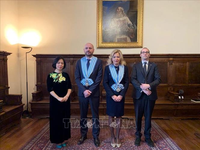 Vietnam and San Marino enhance cooperation in economy, culture and tourism
