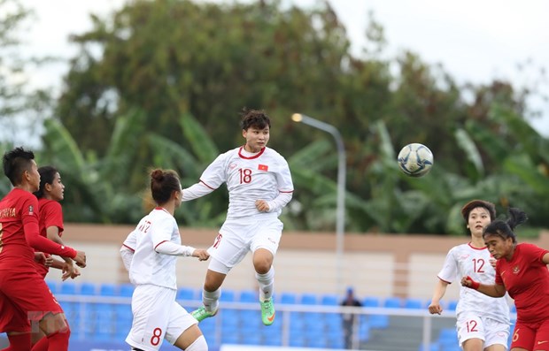SEA Games 30 Vietnamese female footballers beat Indonesian sisters 6-0