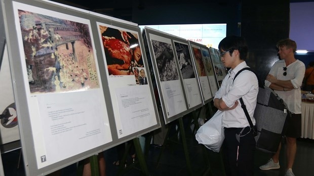 Photos on war victims in Japan and Vietnam on display in HCM city