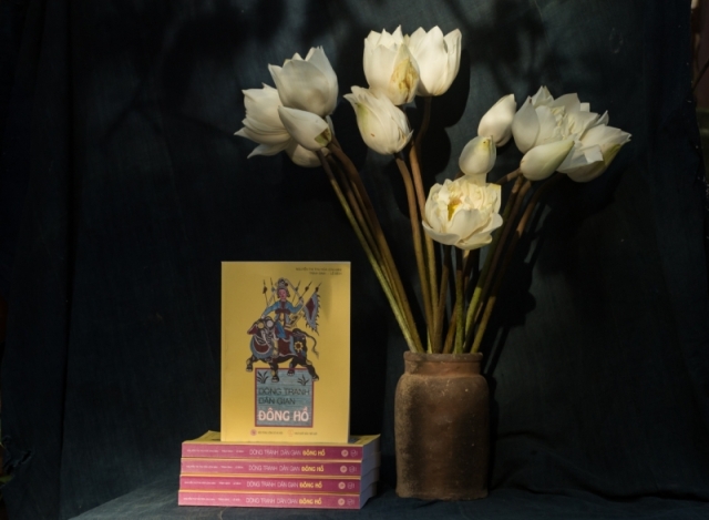 Book on Dong Ho folk paintings released