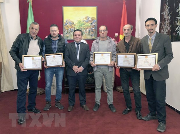 Vietnamese Embassy praises Algerian filmmakers, reporters