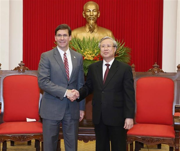 Party leading official welcomes US Defence Secretary