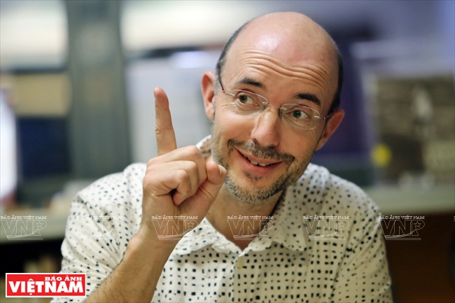 Sketches and photos about Hanoi by French artist to be displayed