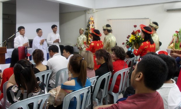 Vietnamese Christians in Malaysia welcome Christmas