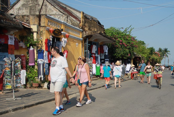 Vietnam welcomes record number of foreign visitors in 2019