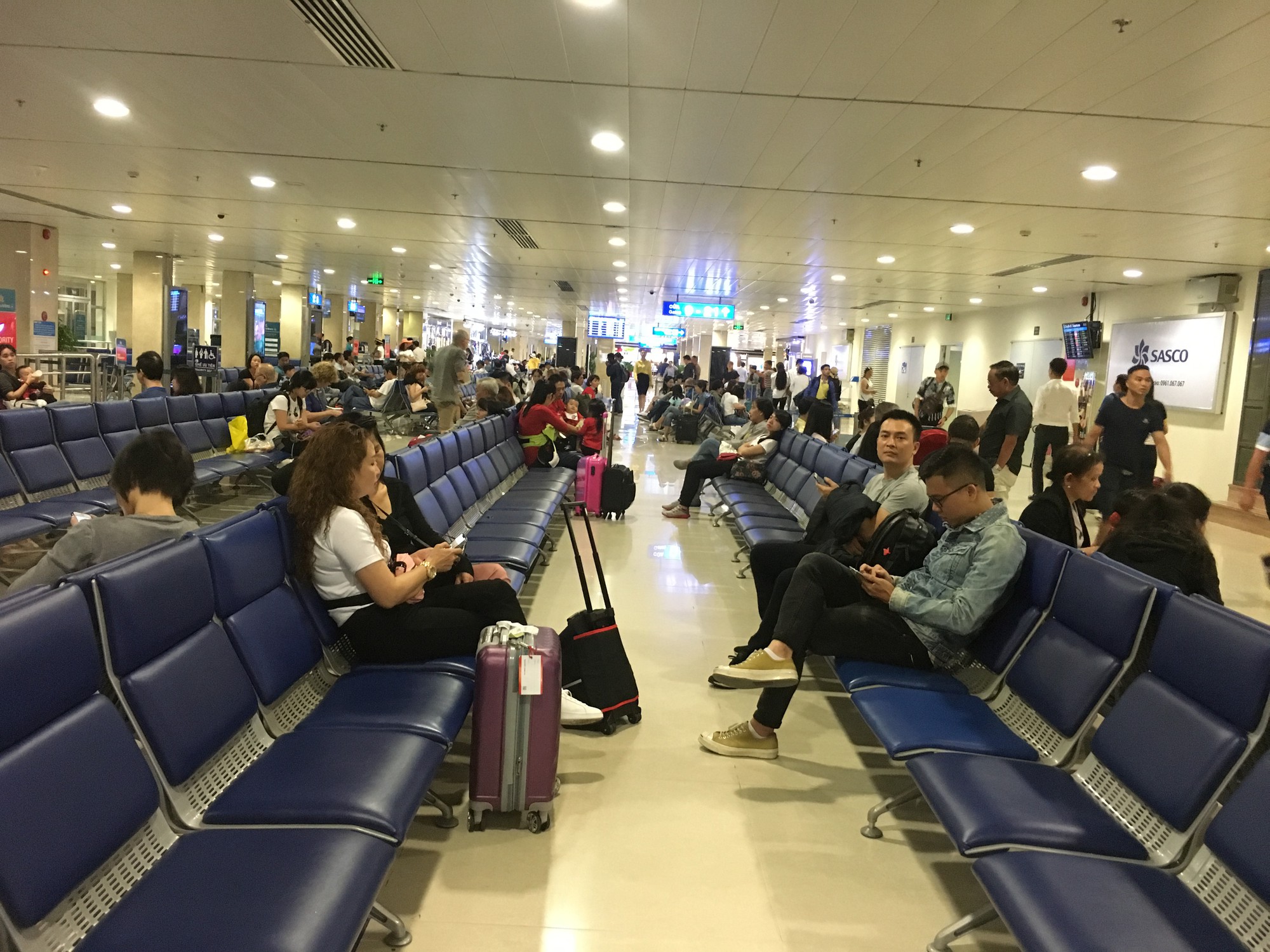 Over 3 7 million passengers to be welcomed by Tan Son Nhat airport during Tet