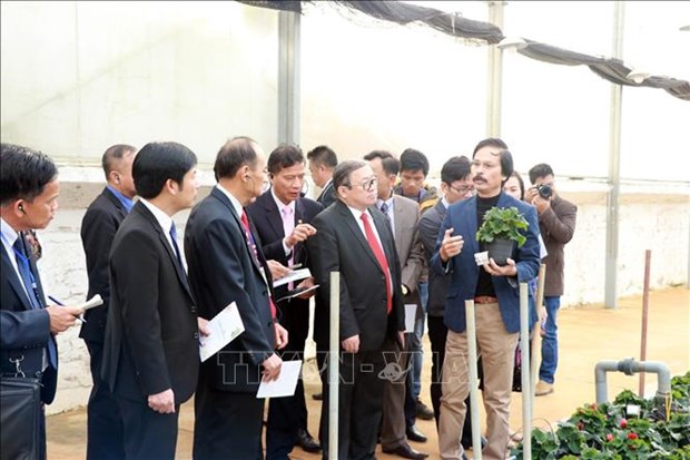 Vietnamese, Lao, Cambodian farmers talk agriculture, rural development