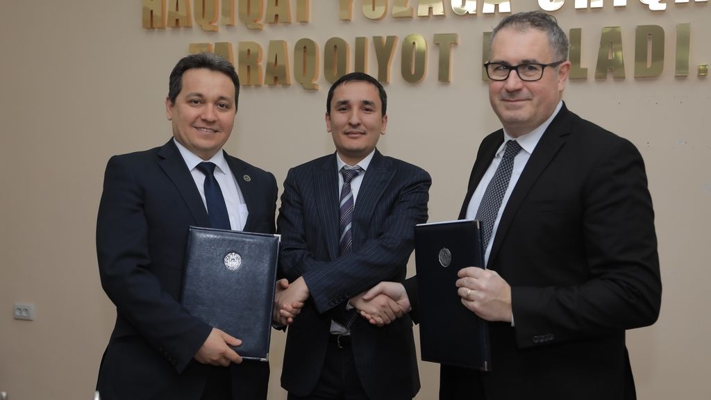 Uzbekistan improves public schools in Tashkent through PPP