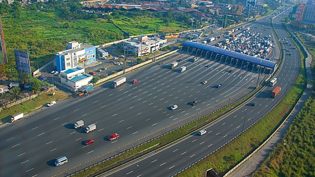 Philippines government implements major infrastructure projects