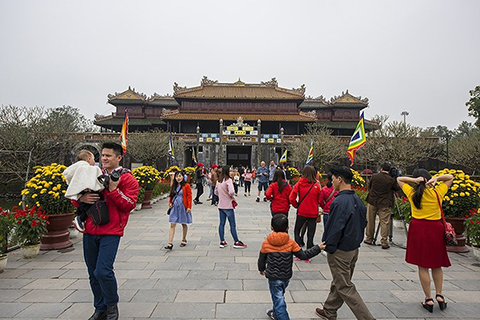 Cultural activities on Tet at Hue Imperial Citadel
