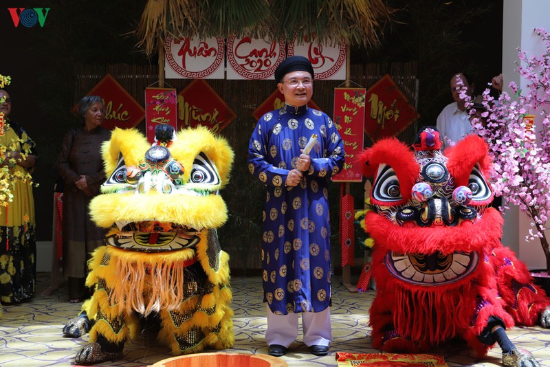 Vietnamese expatriates in Australia get together for Lunar New Year celebrations