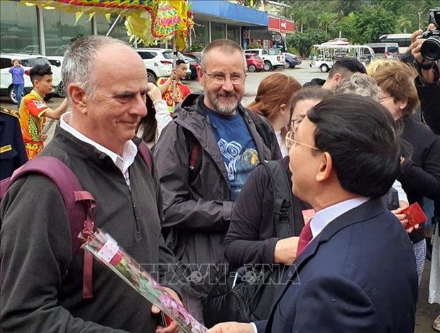 Quang Ninh welcomes first foreign visitors of Lunar New Year