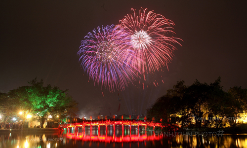 Hanoi to display fireworks in 30 locations to welcome Lunar New Year of Rat