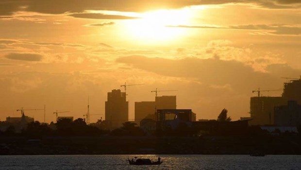 WB Cambodia’s economy grows fast in region