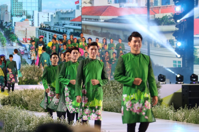 Ao dai Festival in HCMC rescheduled later depending on Covid-19 situation