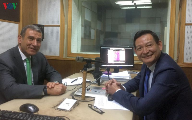 Vietnamese Ambassador joins direct dialogue on Egyptian Radio