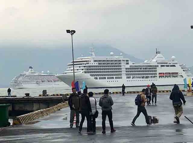 Thua Thien Hue welcomes two cruises
