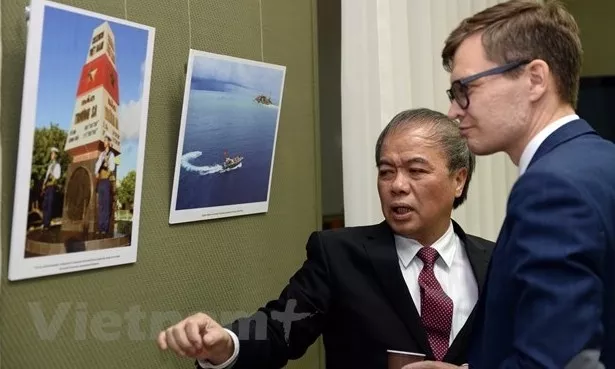 Photo exhibition “Vietnam Country and People” held in Russia