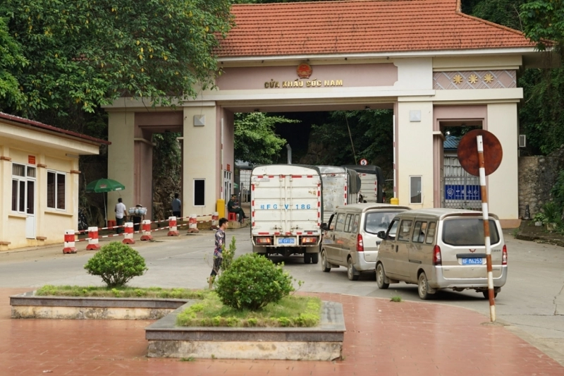 All Vietnam-China border crossings reopen in China s Guangxi