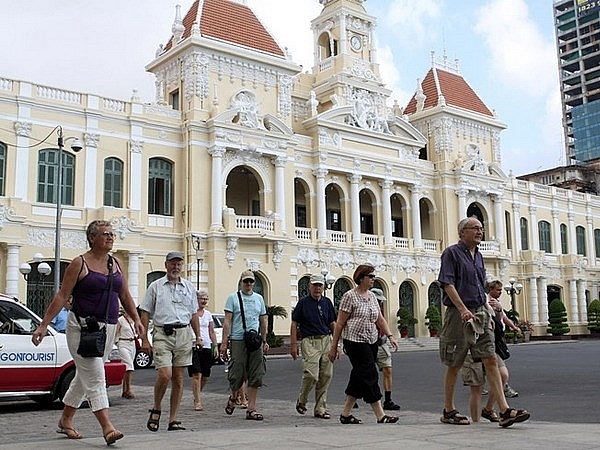 Tourists urged to join southern hub’s COVID-19 fight