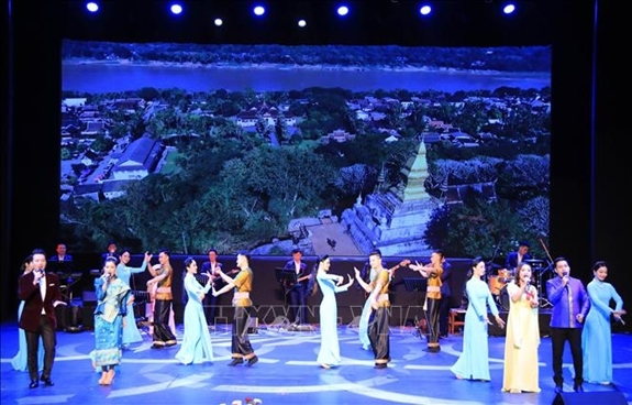 Vietnam, Laos foster sustainable relationship