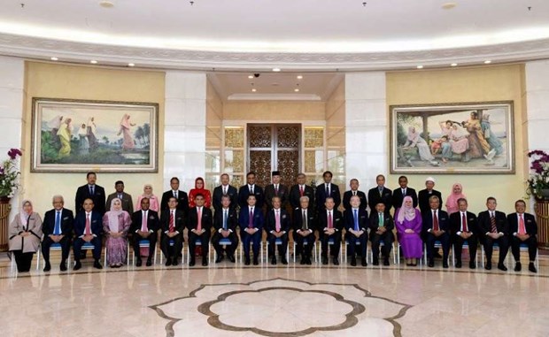 Malaysian government reviews economic stimulus package