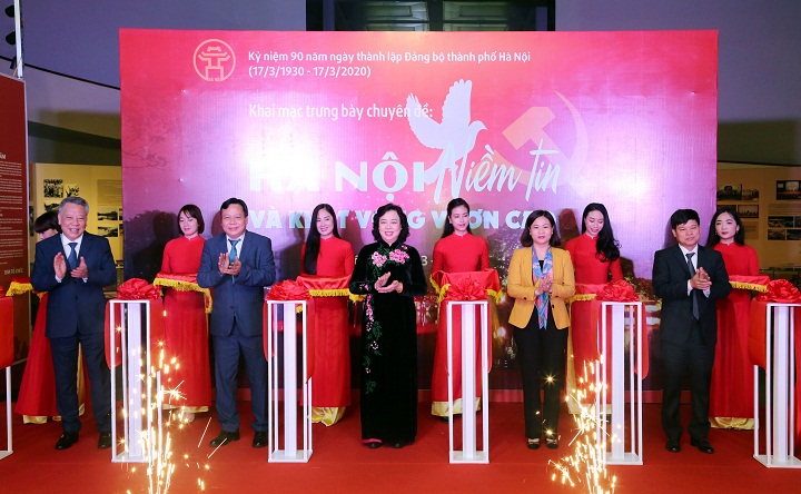 200 photos on Hanoi on display