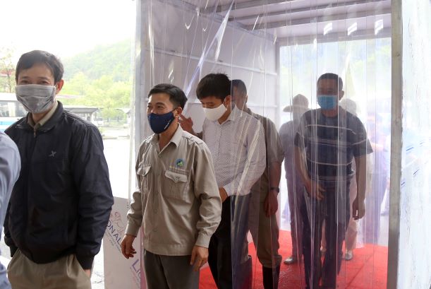 Quang Ninh province’s company successfully produces mobile disinfection chamber