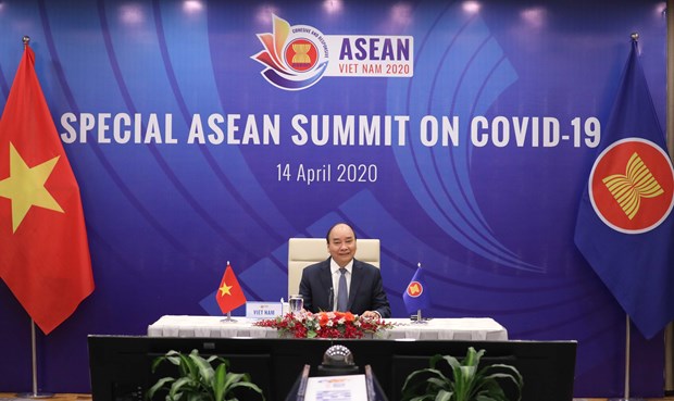 PM Nguyen Xuan Phuc delivers opening speech at ASEAN Special Summit on COVID-19 Response