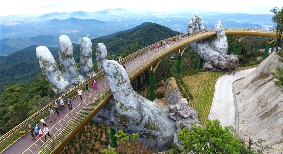 Da Nang’s Golden Bridge listed amongst world’s most stunning bridges