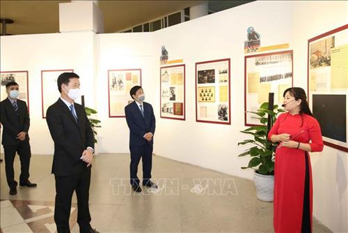 Documents on Lenin displayed in Hanoi