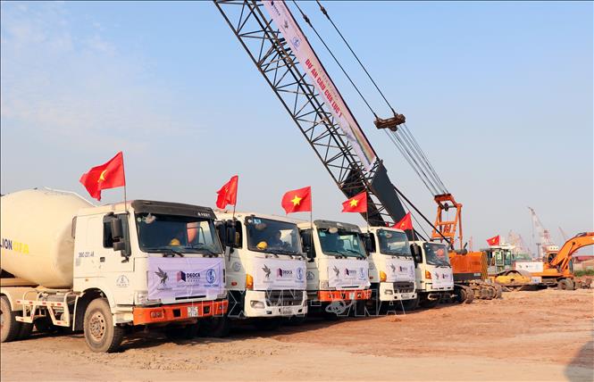 Quang Ninh starts to build Cua Luc No 1 Bridge