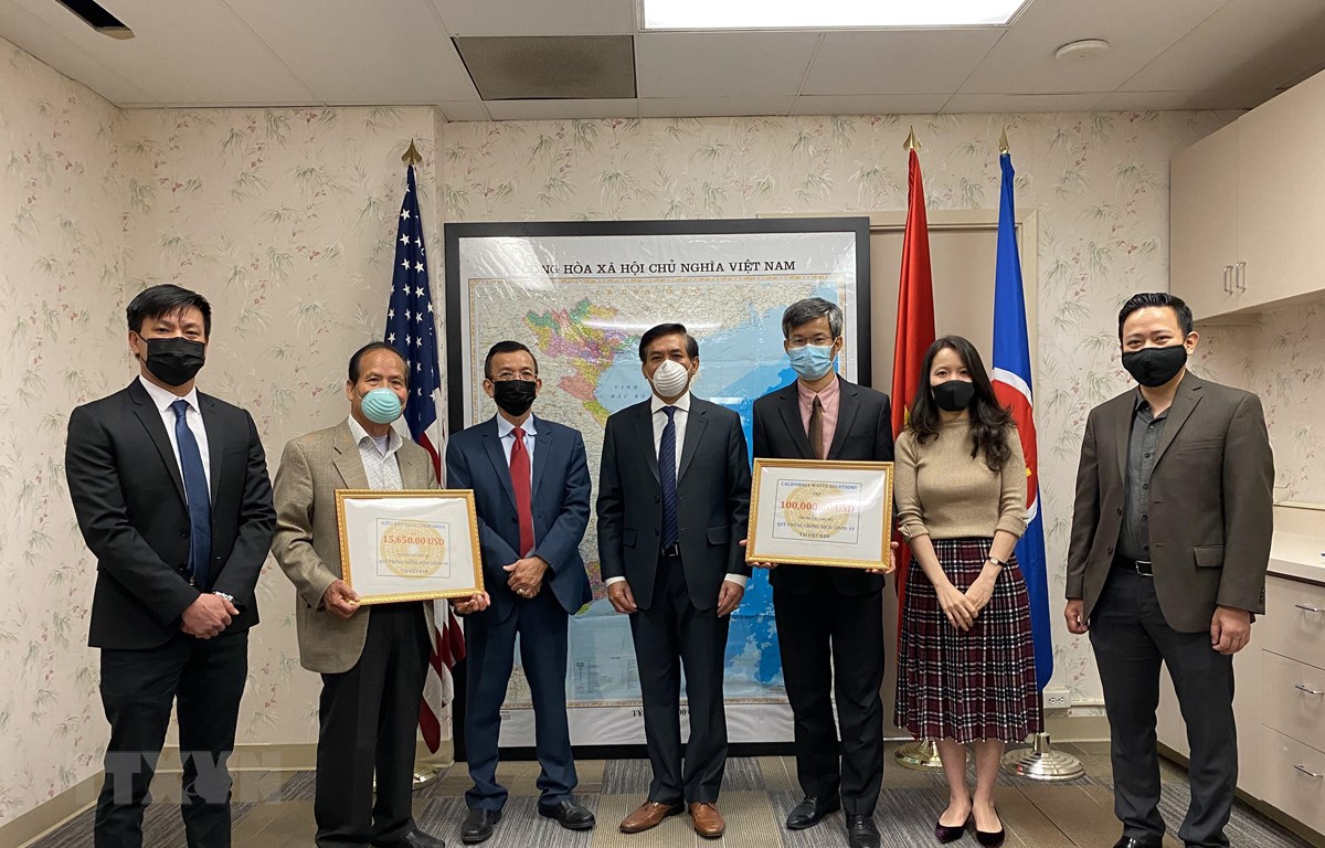 Vietnamese in Thailand, RoK support COVID-19 prevention and control