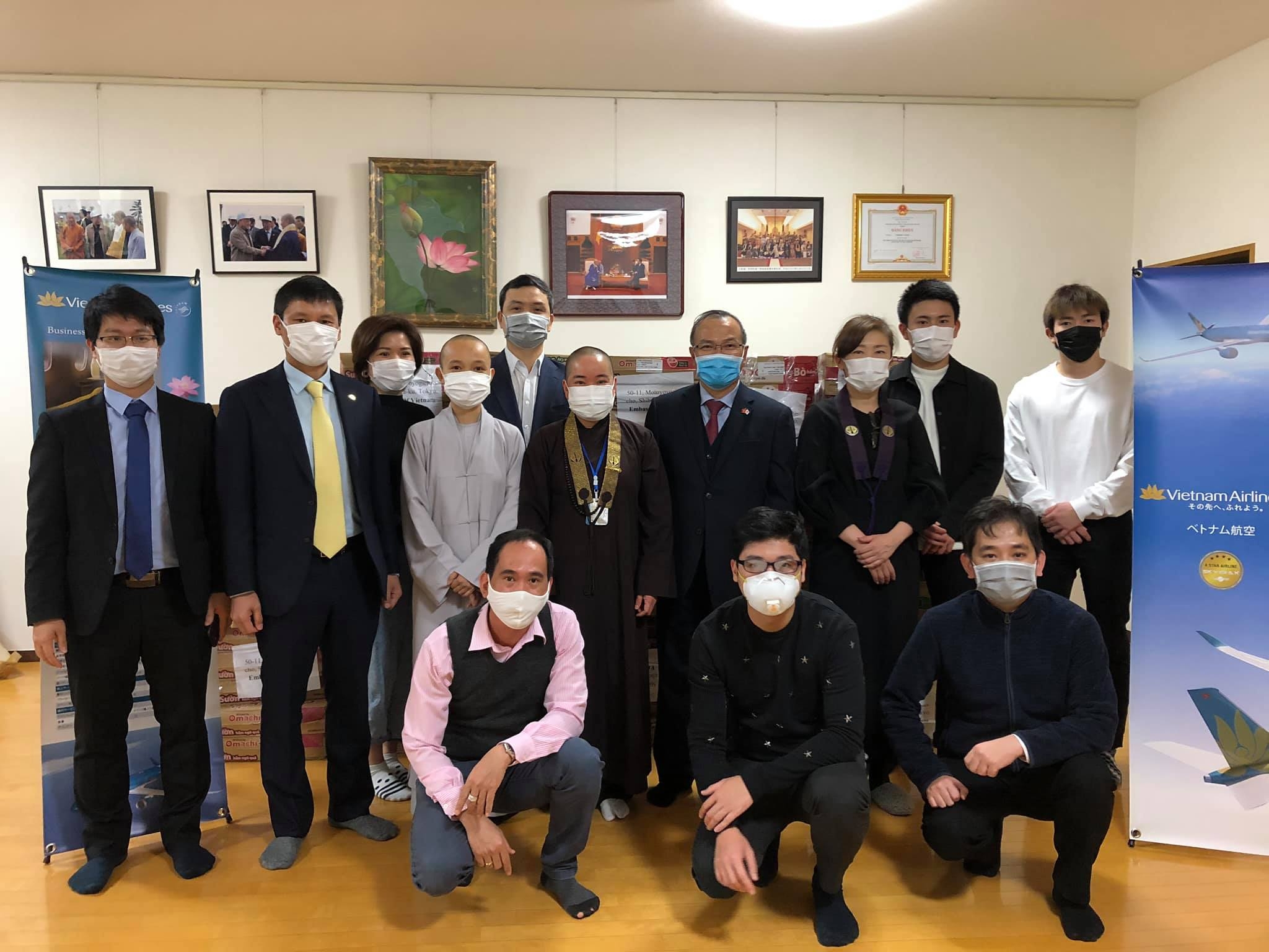 Vietnamese Embassy in Japan supporting citizens affected by COVID-19