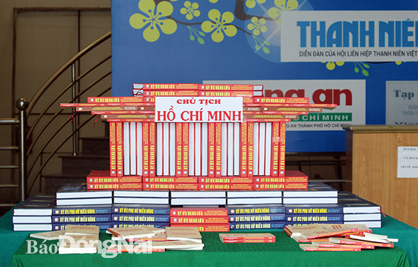 Books displayed to mark President Ho Chi Minh’s birthday