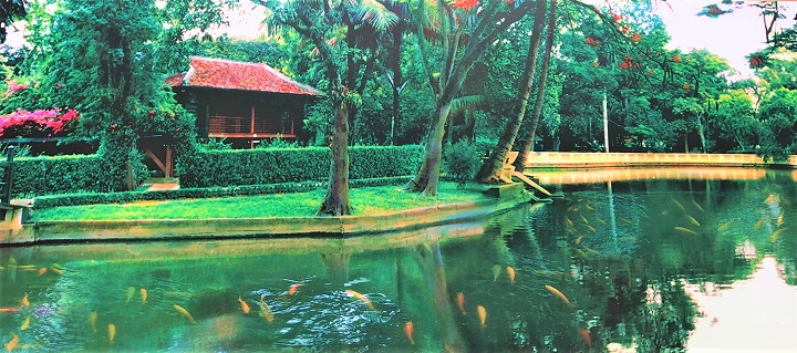 Sites imprinted with the image of Uncle Ho in Hanoi