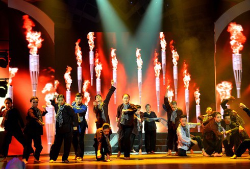 Special art event on President Ho Chi Minh attracts local, foreign artists