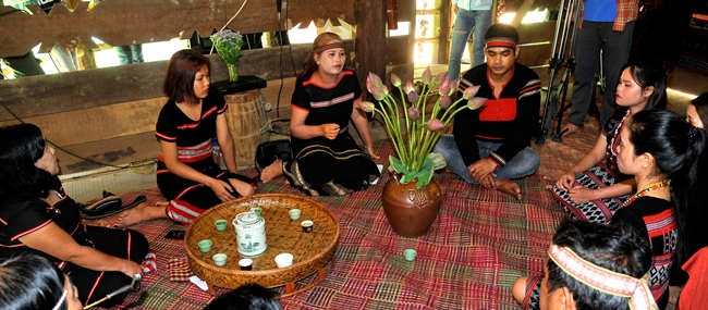 Stories about Uncle Ho in ethnic people’s voice