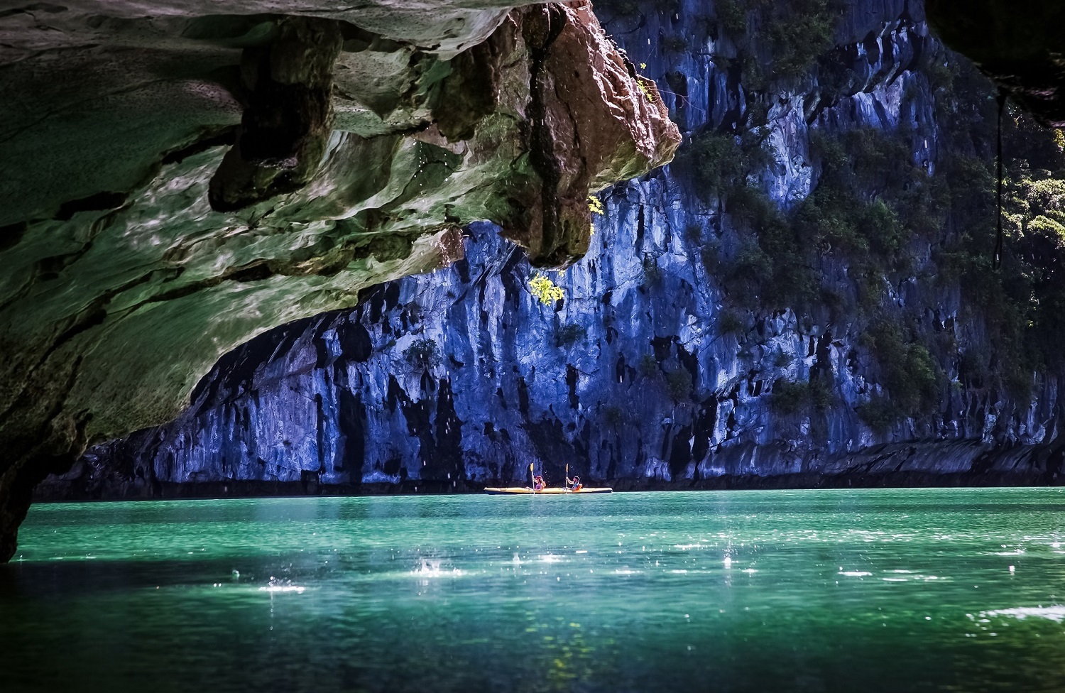 Canadian magazine praises Ha Long bay