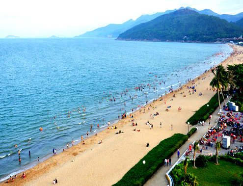 Bloomberg appreciates Vietnamese citizens holidaying again after COVID-19