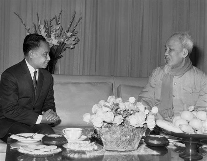 Vietnam, Cambodia foster relations
