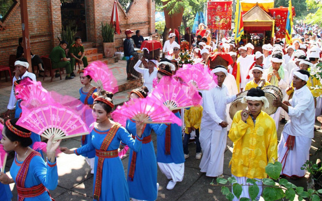 Kate Festival 2020 imbued with Cham folk culture in Binh Thuan