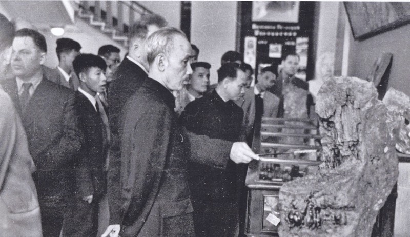 Uncle Ho visits Russian Federation’s province