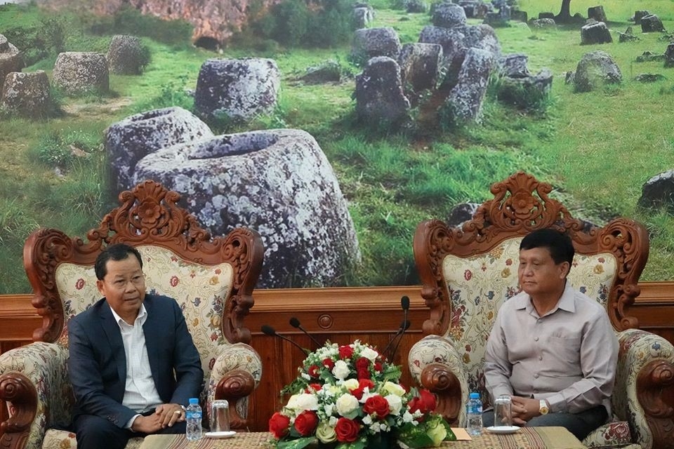 Vietnam provides 17 projects for Lao province