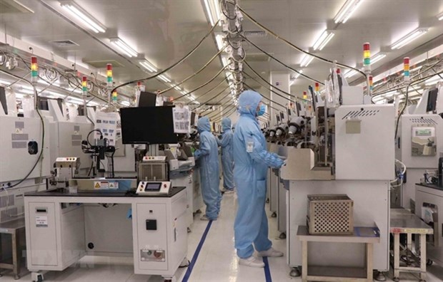 Vietnam attracts over 3 billion USD in FDI