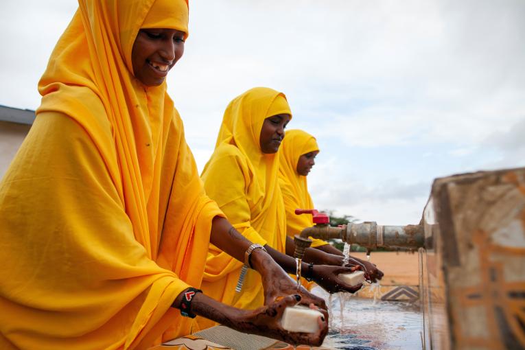 UNICEF and partners respond to the triple threat of floods, locusts and COVID-19 in Somalia