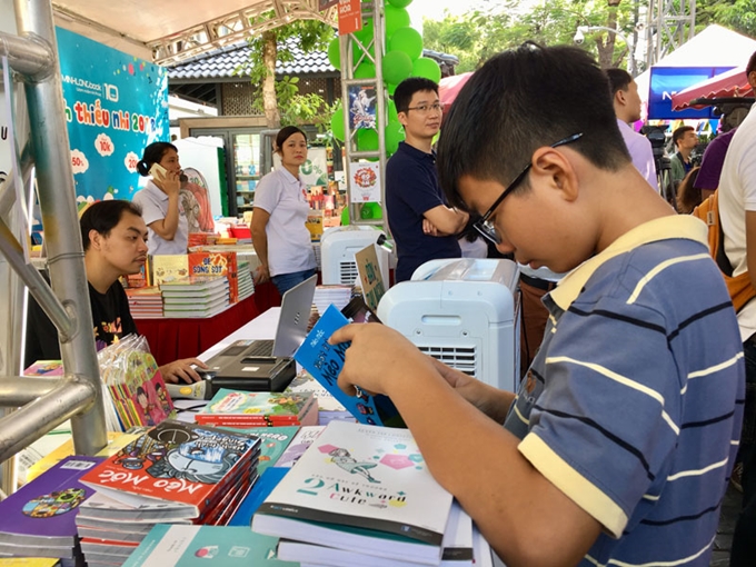 Activities for children at book street during summer