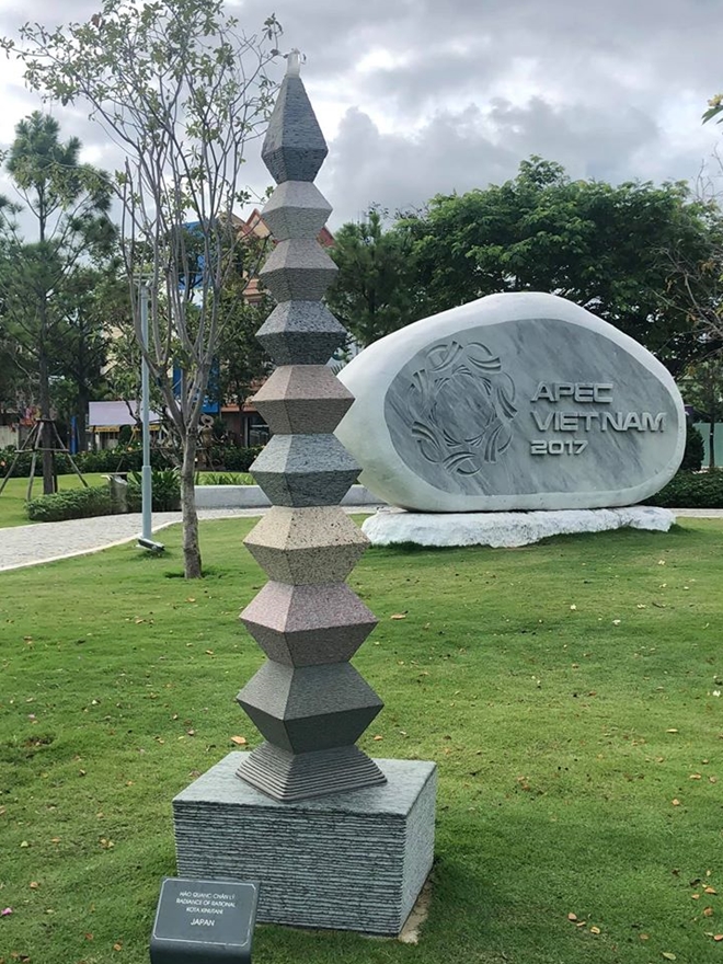 Expanding APEC Sculpture Park